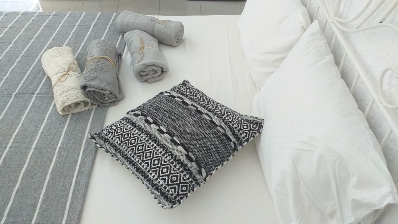 佩科霍里Meli'S Studio公寓 外观 照片